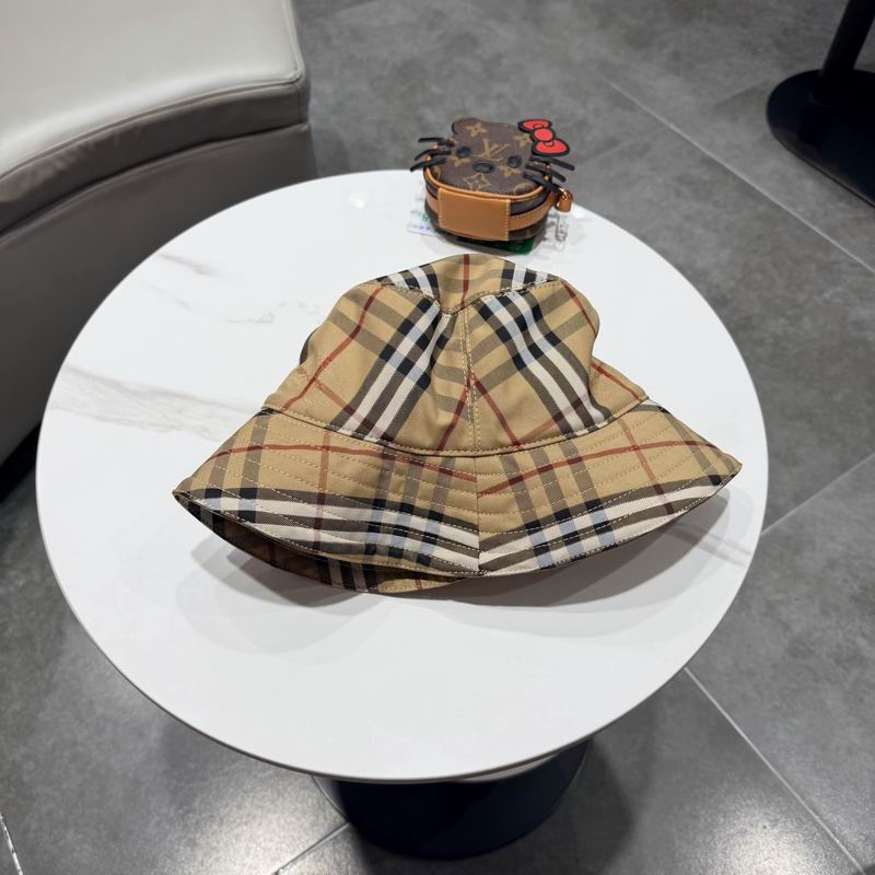 Burberry hat 082901